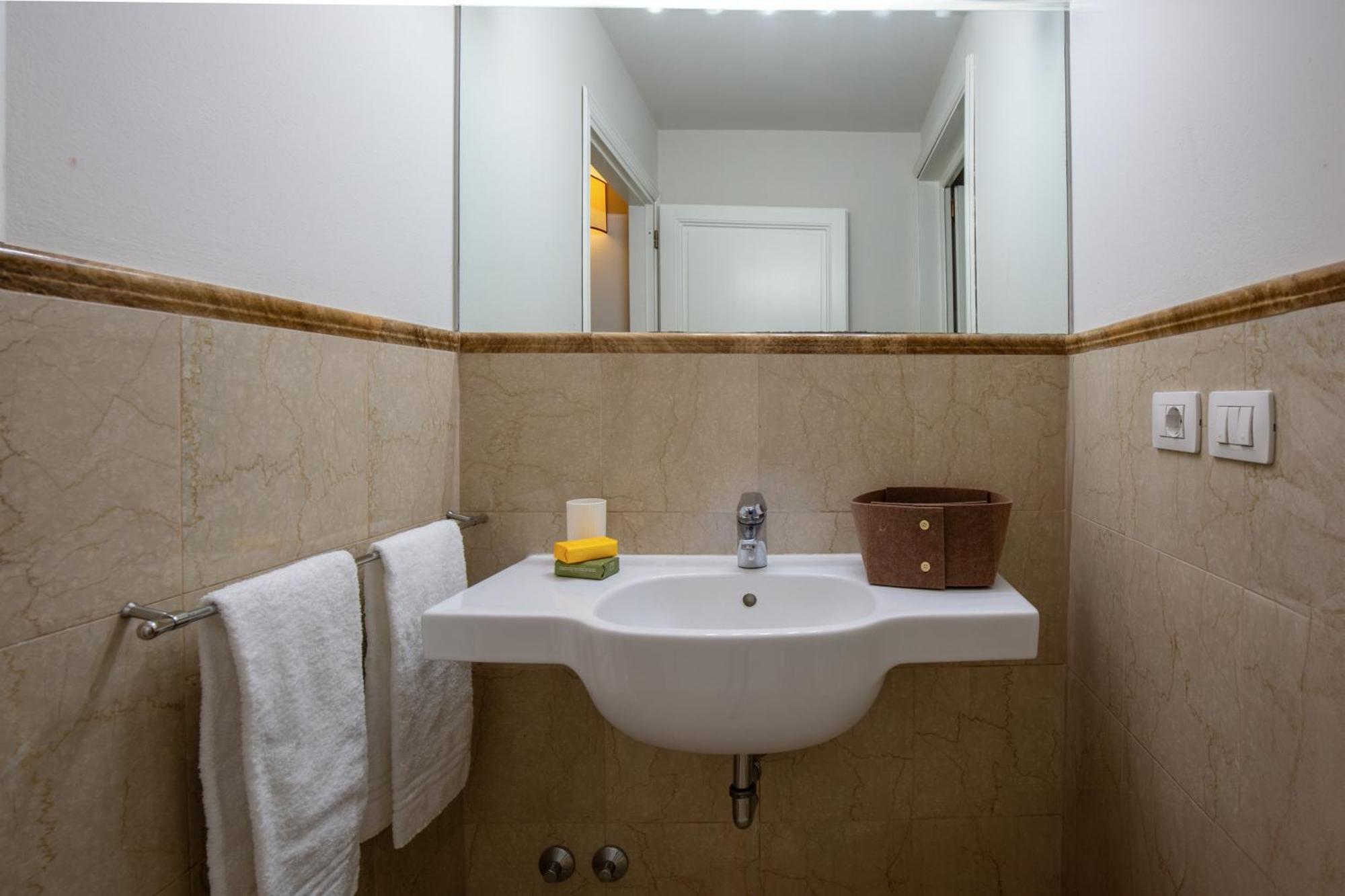 Rondinelli Charme Prestige Apartment Florence Exterior photo