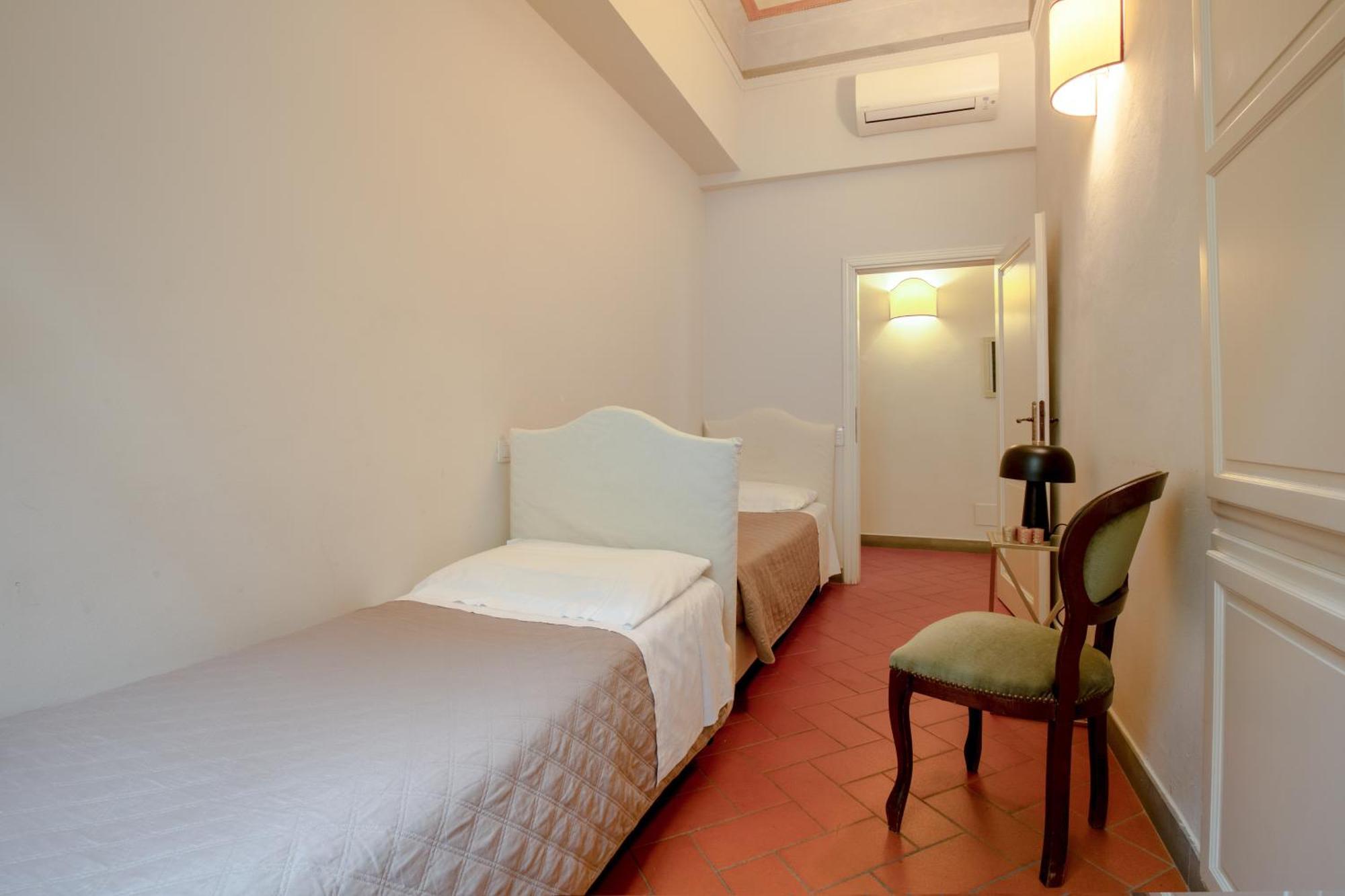 Rondinelli Charme Prestige Apartment Florence Exterior photo